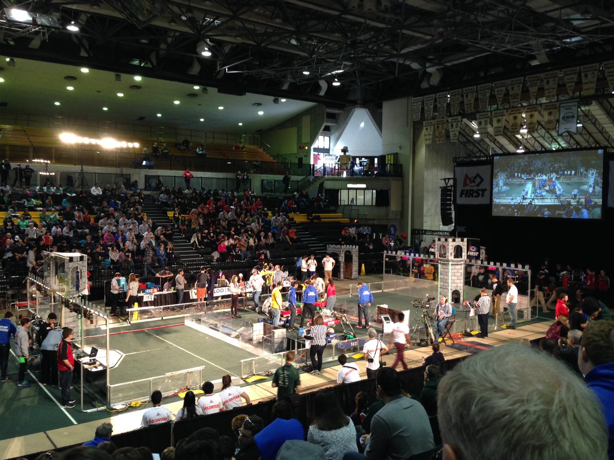 London_Events's tweet photo. Live @CANFIRST #stronghold2016 challenge @UWaterloo #robotics https://t.co/RlTSaONJ7v