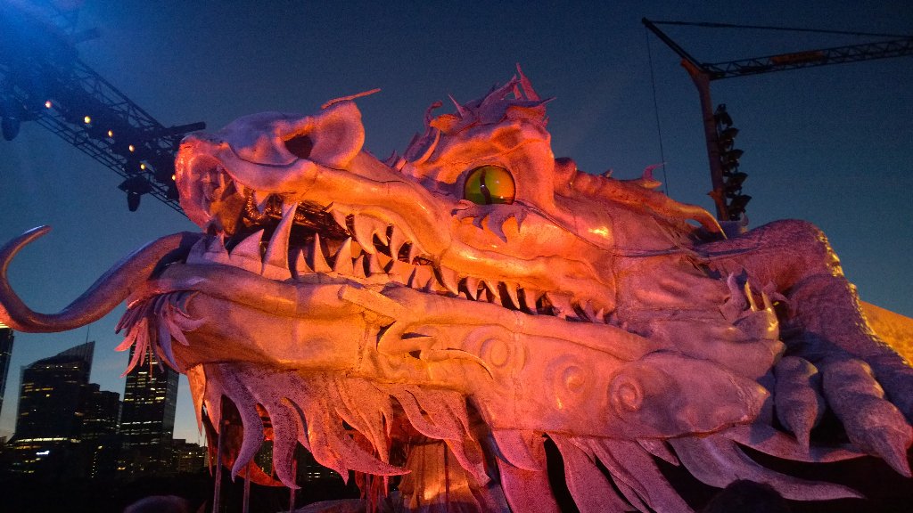 melissawz's tweet image. Luscious Turandot #handaopera on Sydney harbor, fantastic Nessun Dorma, Liu, fireworks &amp;amp;  firebreathing dragon.