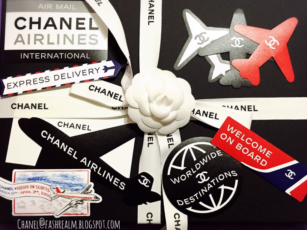 fashrealm's tweet photo. A #trip worth coveted with #ChanelAirlines ! #CHANEL #Travel #ChanelSG @CHANEL #Vacation https://t.co/DkUsu75aBG