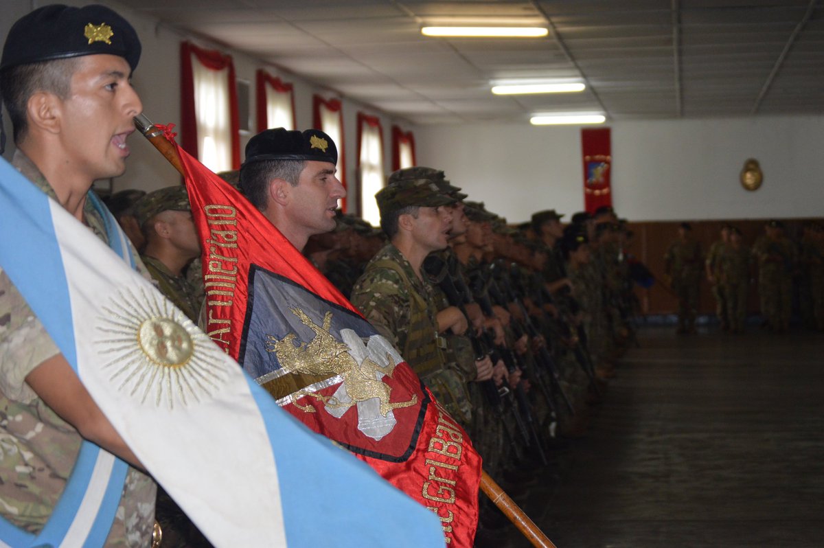 LautaroMazzutti's tweet photo. Participamos del acto en Homenaje a los Héroes de Malvinas a cargo del Grupo de Artilleria 10 #MalvinasArgentinas https://t.co/7z7rfEfMnS
