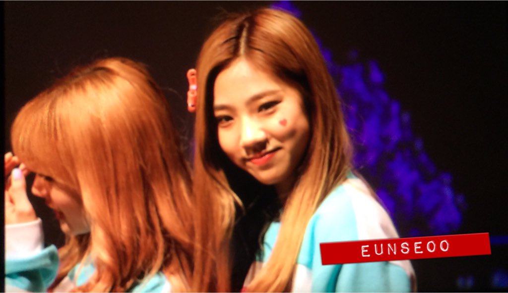 eunseoo_'s tweet photo. 160402 HAPJEONG FANSIGN - yeoreumie 💓💓💓 https://t.co/JTRKuYZouV