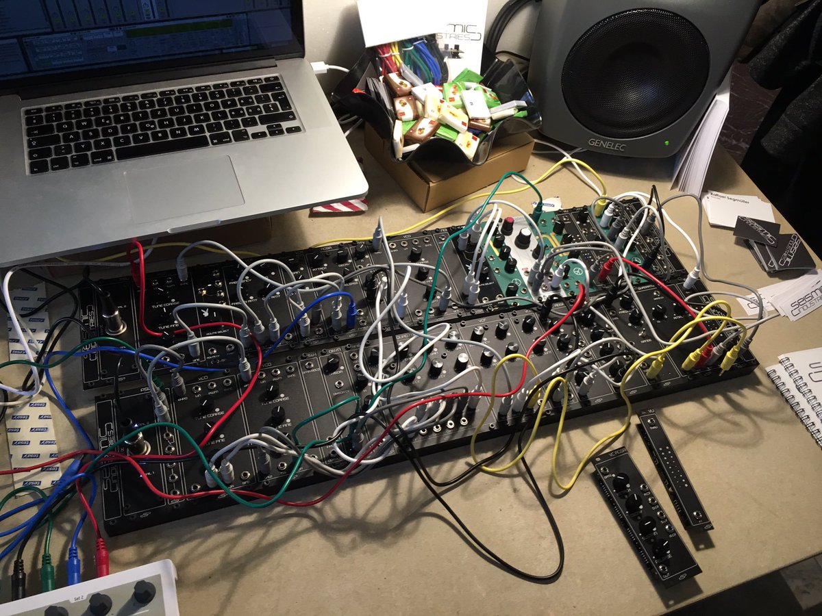 Seismic Industriesは、136HPのケースもラインナップ。薄くてカッコいいです。 #superbooth #superbooth16