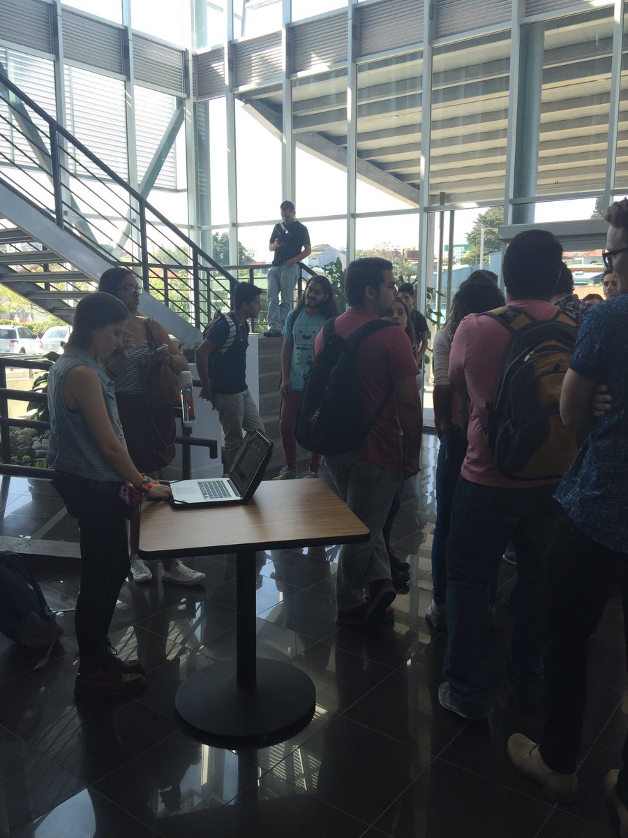 UNEDInvestigaCR's tweet image. Ya estamos en el #GenuinoDayCR #ArduinoD16