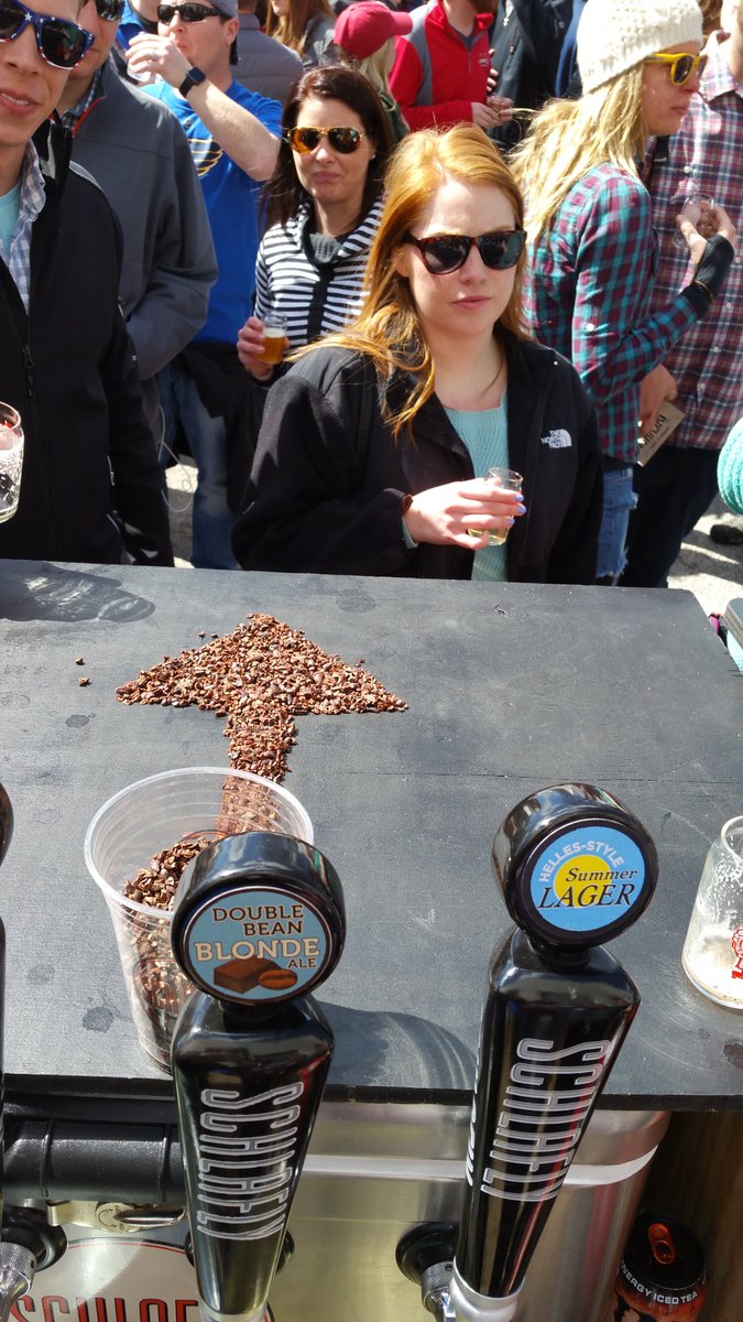 flickjac01's tweet photo. @Schlafly Double Bean Blonde. Put it in your face. #lupulin2016 #coffee #cocoa https://t.co/th4NXmnMcw
