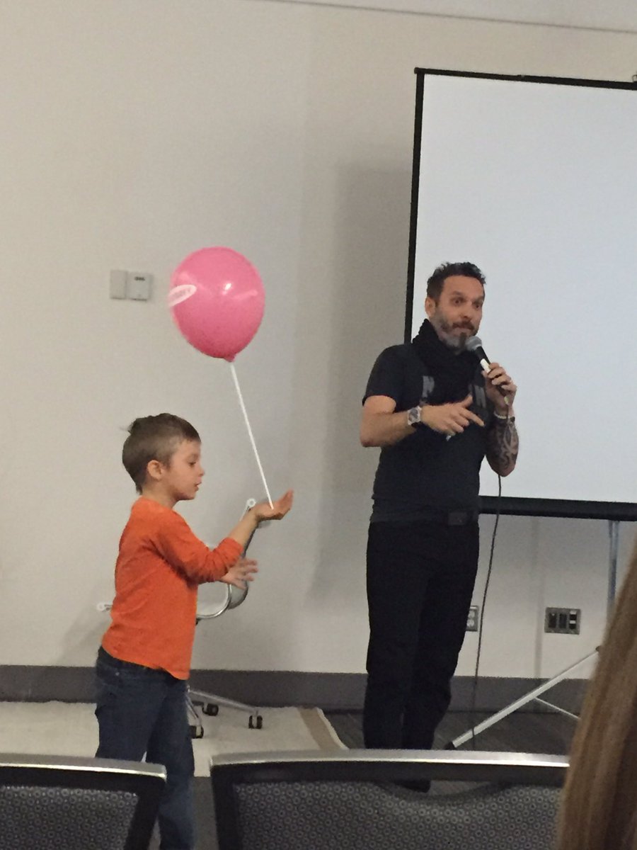 Josee_Lec's tweet photo. @prbertrand et son fils @LegacyCan ! Très intéressant :) https://t.co/umqctT2dyK