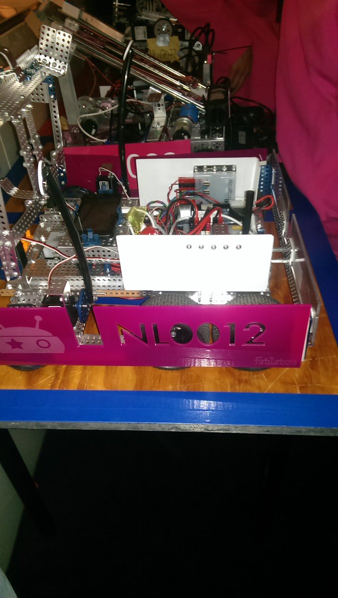 NL0012's tweet photo. @TuxedoPandas dont respond, we had a simple fancy looking robot and we were number 10 today https://t.co/LoalCt3hr0