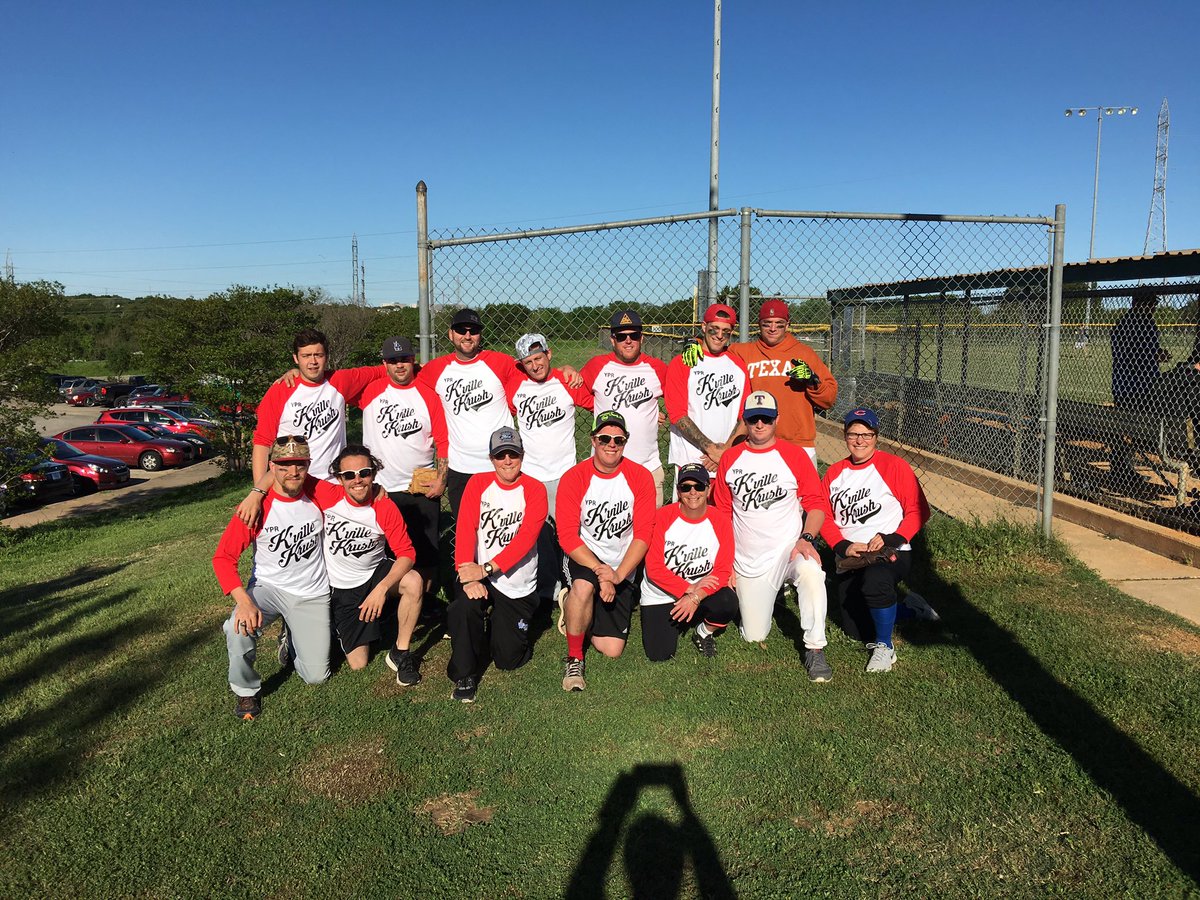 YPRKerr's tweet photo. @YPRKerr wins game 2!!! Now we are 2-0!!  #Softball4dayz #rippinit https://t.co/rMZsPBqE2e