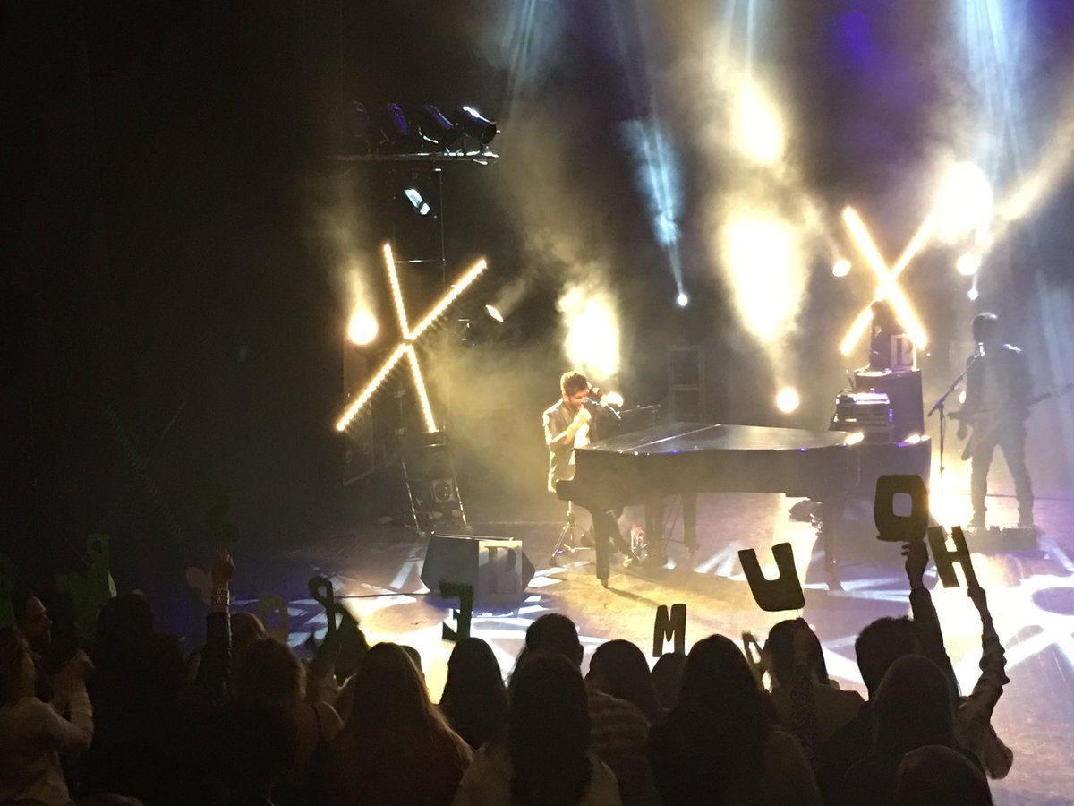 EmotionalEvents's tweet photo. Enloquecida la casa Colón con @PabloLopezMusic https://t.co/muZGCEaymL