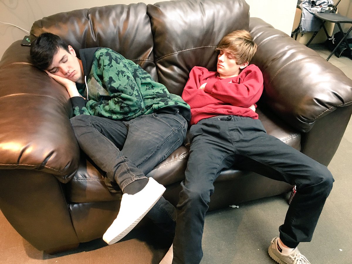 MAGCONUpdates's tweet photo. They've gotta sneak in that last minute nap before the show starts! #MagconMinneapolis https://t.co/dNOZ2EQ8Tx