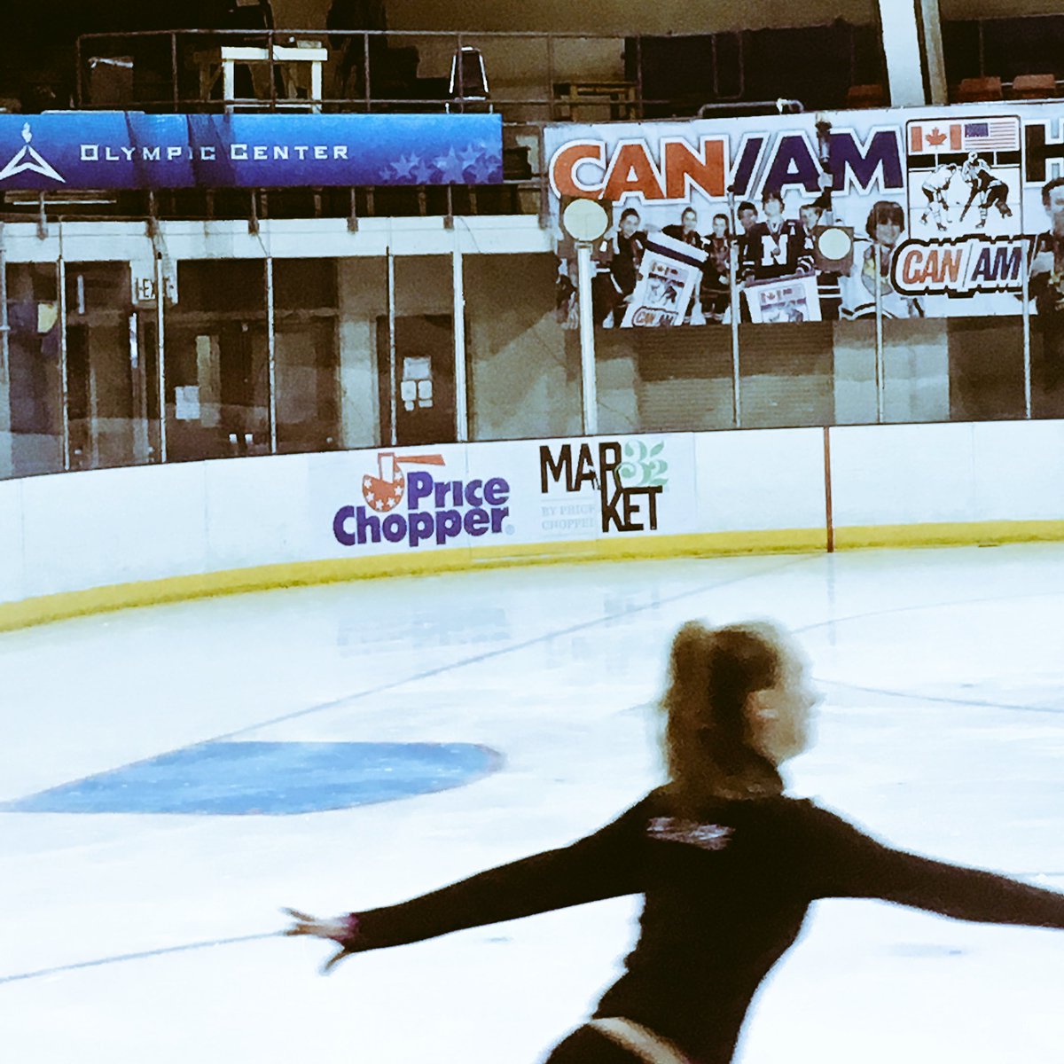 dcedgemom's tweet image. Getting ready for tryouts in Lake Placid...@DCEDGEsynchro #icantbutwecan #workharddreambig⛸⛸
