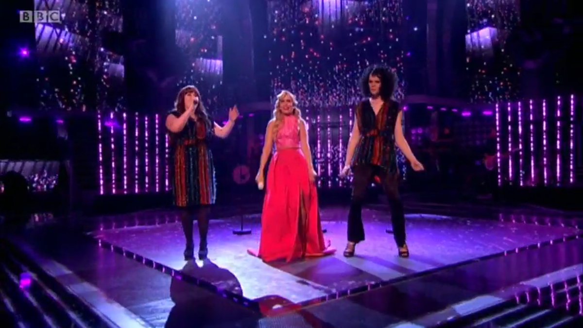 teamJordanGray's tweet photo. @Talldarkfriend @Palomafaith @heatherc_h wow wow wow!!! You three were 👌👌👌 loved it! #thevoiceuk https://t.co/QojAMDtCBX