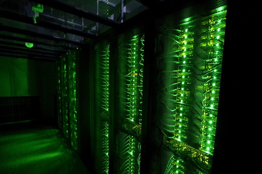 DragonDevel's tweet photo. How America’s #bigdata centers are going green https://t.co/jefdStVNSC https://t.co/6DMZFUAwnM