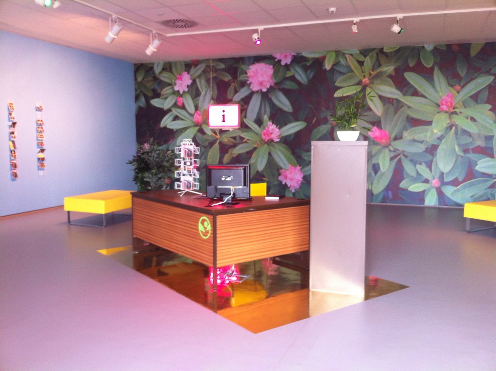 wagonart's tweet photo. Pleasant &amp; cheerful #GoHere by @tempstudio in Suttie Arts Space @GHATArt Congrats @AmberrRobertson @_KirstyRussell https://t.co/mdfdl0r7zh