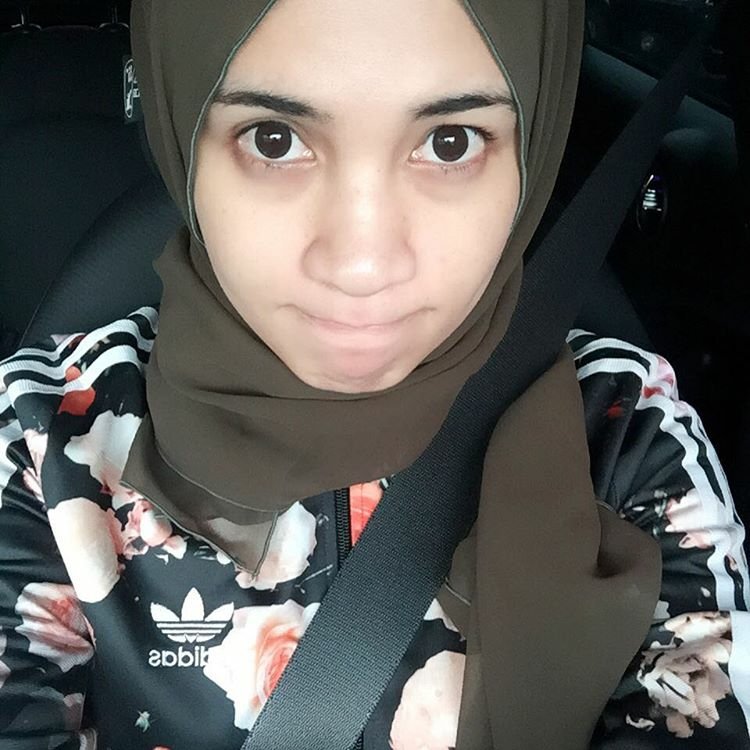 AsliSemarang's tweet photo. Tumetes eloku deres mili ono pipi..
Opo tresno iku pancen ra kudu nduweni.. #perih https://t.co/UGtWPHEkbL