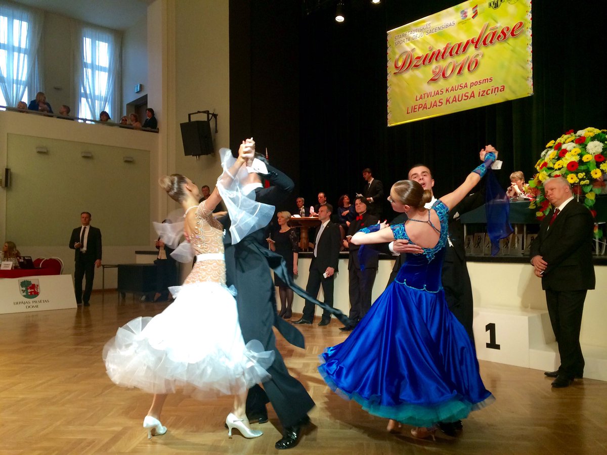 Pateicoties Daigai Čabovskai <a href="/liepajalv/">Liepāja</a> atkal deju svētki - Dzintarlāse 2016.