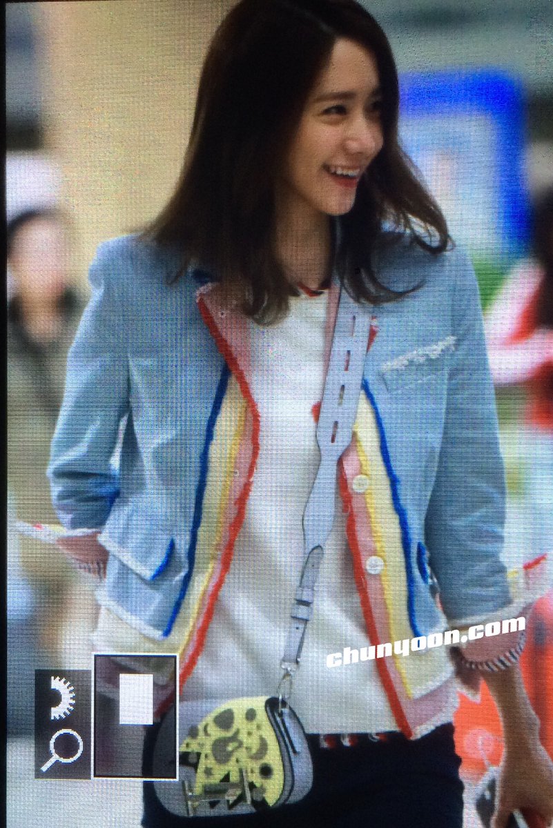 [PIC][03-04-2016]YoonA trở về Hàn Quốc vào rạng sáng nay CfDHdMeVAAANwcx