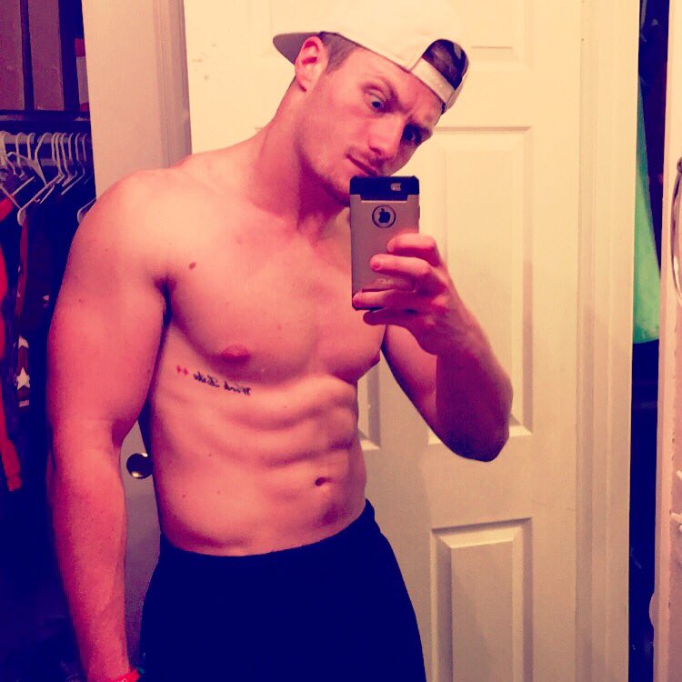 KyleTebow15's tweet photo. 😈👍🏻#BPATHLETE #BPSUPPS #BPSTRONG @SwoleUniversity @BPSUPPS @csmith_fitness2 https://t.co/ghnLBf9cKG