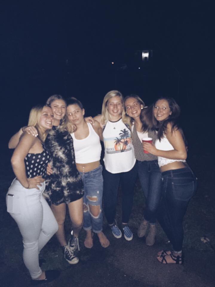 kaitydiou's tweet photo. AHHH Idc my cute GFS (: @summerrowleyy @CarleighBott @Vanessa0466 @lovee_gwenn @Ameliarizzo15 https://t.co/0IUfyAtSeO