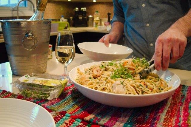 Local__inc's tweet image. Chez IGA,micro pousses de roquette. Aussi bon que la roquette,mais plus délicat. Menoumé!Fait près de Qc. #Local_inc