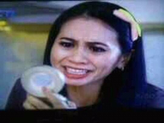 ARTFANSCLUB1's tweet photo. Sirindu bercermin: " tolong katakan, mana yang akan di cintai pak tio? Apa rindu, apa bu virda, atau bu chintya". https://t.co/qvNgqUZd7H
