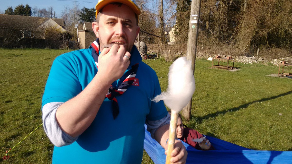 WoollyPirates's tweet photo. Pocari sweat candy floss! #japan2015 https://t.co/KgImQIfhfj