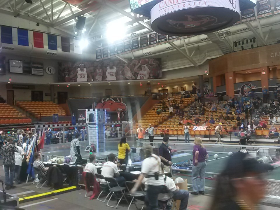 SondraAyscueFCS's tweet photo. Second competition-want #autonymous to work! @FcsRobotics #5762 #FIRSTROBOTICS https://t.co/llNSuuW0h8