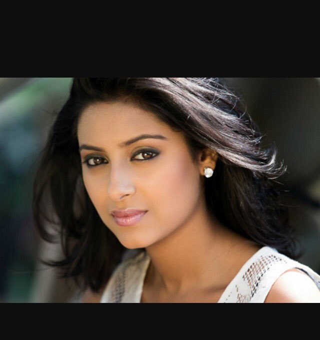 Our heart goes to the family and friends pratyusha banarjee#r.i.p🙏