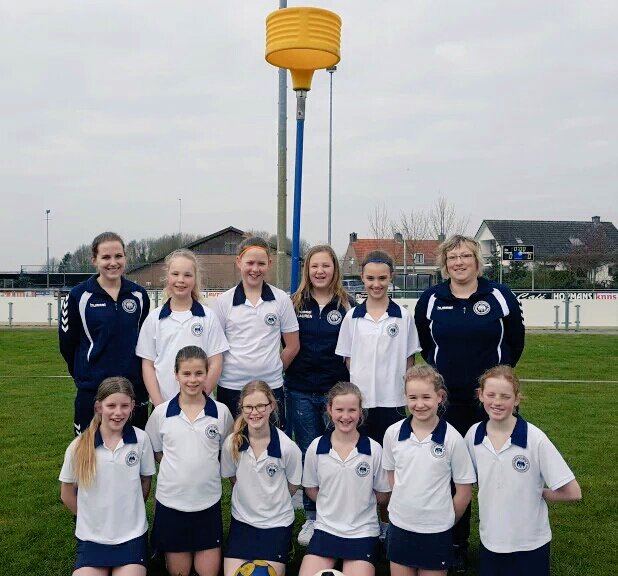 <a href="/DKVdehorst/">DKVdeHorst</a> D1 wint de eerste wedstrijd op 2-vaks met 9-2 !!