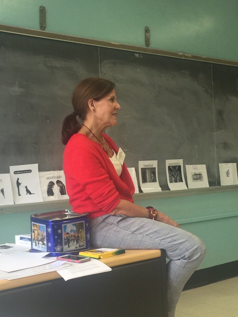 CSibirzeff's tweet photo. Whirling Words Workshop @neary_ann "research shows drawing pictures yields 27% gain in vocab retention" #T2T16 https://t.co/CTf5qqzwd5