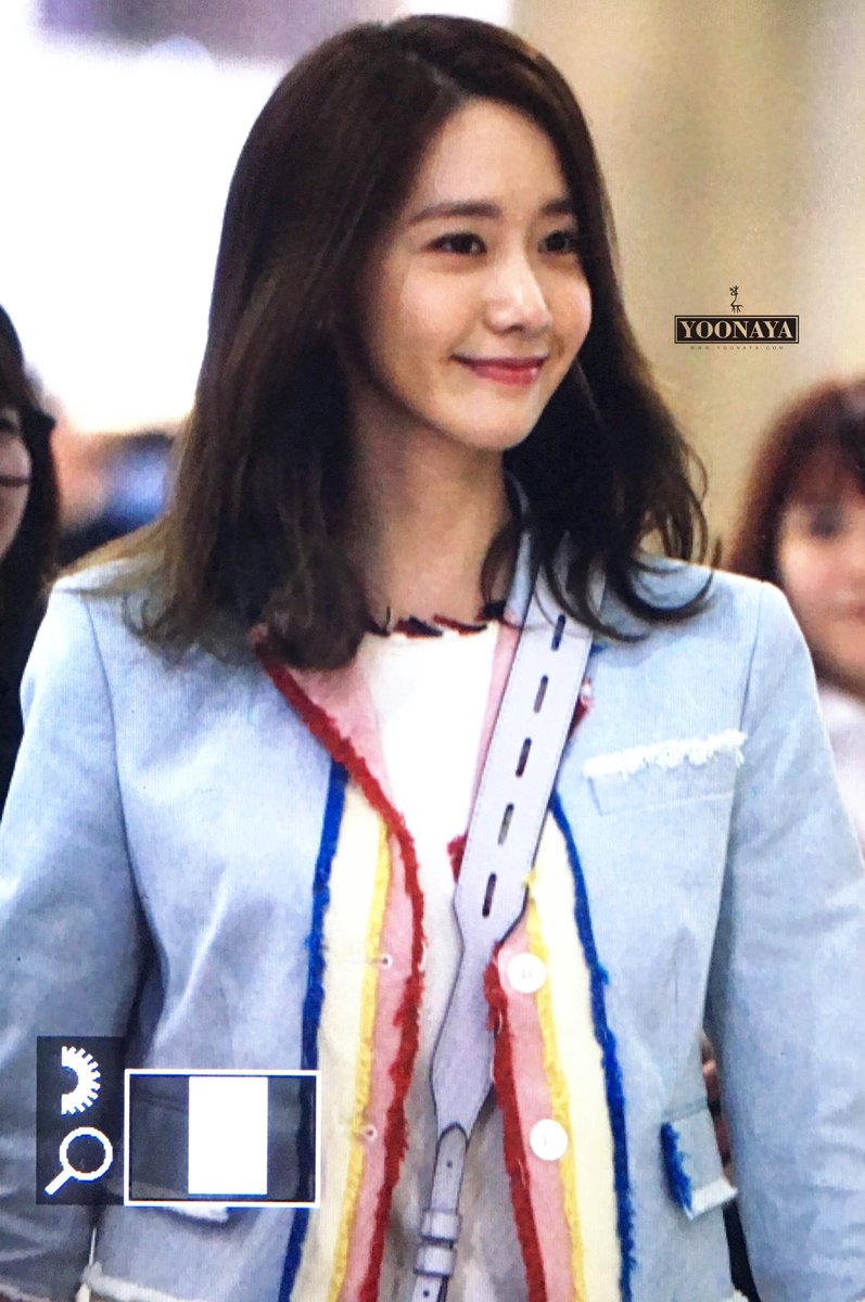 [PIC][03-04-2016]YoonA trở về Hàn Quốc vào rạng sáng nay CfDM9afUEAAFFnI