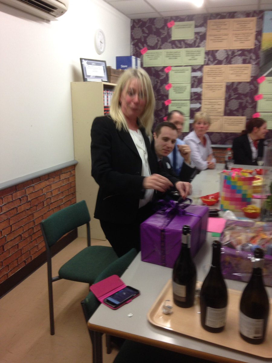 susananeedham11's tweet photo. Sad day for Chelmsford 2 as we say goodbye to Karen #wewishyouwell @sma_1988 @M477JONES @dheath81 @andyfinchy https://t.co/DiMHCDlFfN