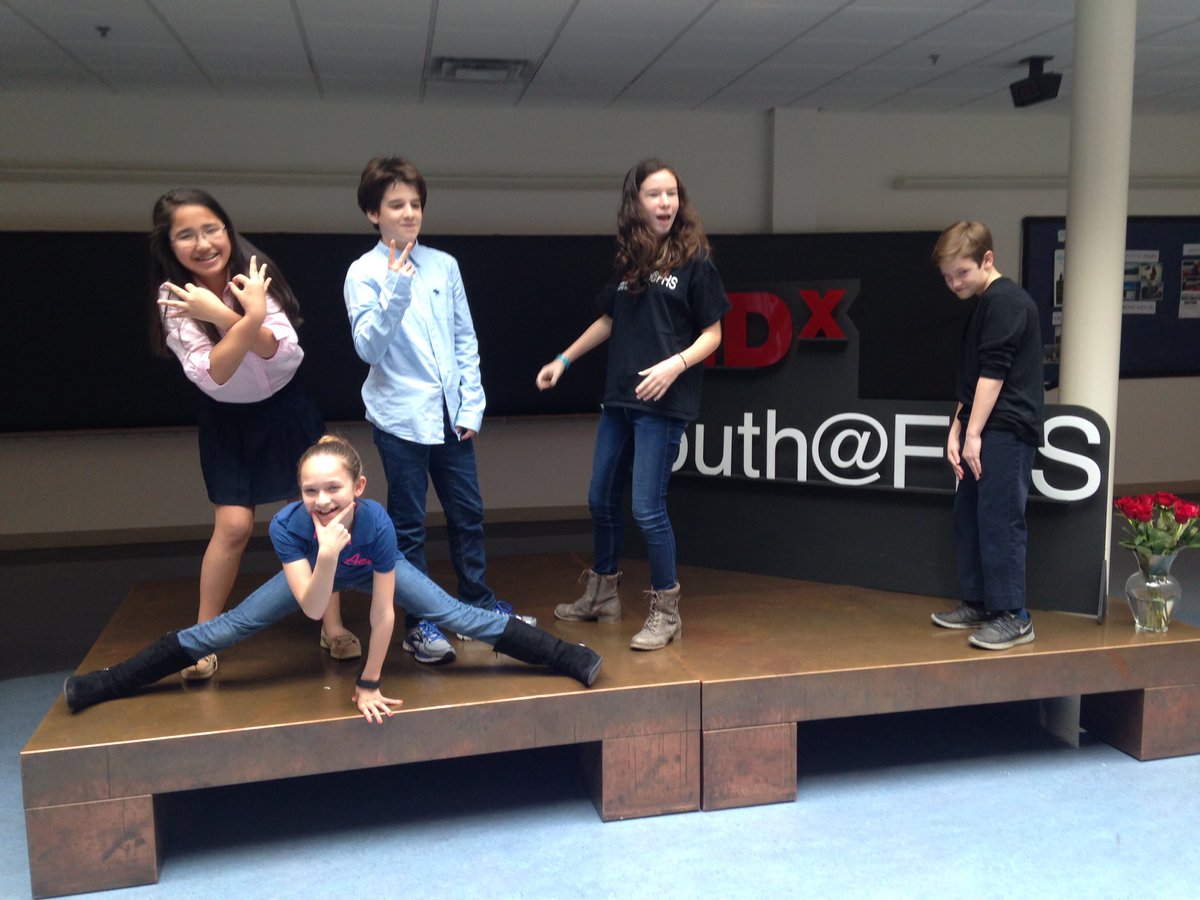 joeygstarnes's tweet photo. Middle school tedxers getting ready! @TEDxYouthFHS #tedxyouthfhs #myflinthill https://t.co/na5nQ4ZEvA