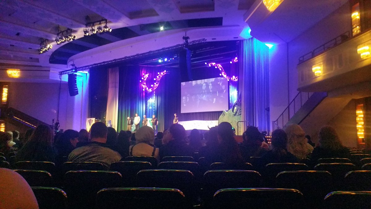 NazToGo's tweet image. my normal #hobbitcon post. always lovely to be here and hear talk about dwarfs.
#lotr #hobbit #convention #random