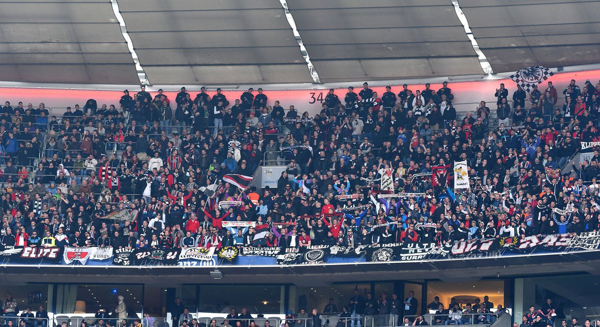 eintrachtint's tweet photo. DECENT MATCH
Good team effort v Bayern, great support - let's build on that in the weeks to come!
#Eintracht #SGE https://t.co/hupVZr4nJy