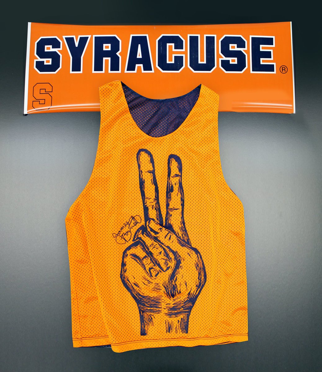 JAMESBARRETTCO's tweet photo. In Cuse we trust 🍊🏀

#JAMESBARRETTCO #BleedOrange #PeacePinnie #Cuse #NCAA #FinalFour #Syracuse #Fashion https://t.co/GbN4PADRrP