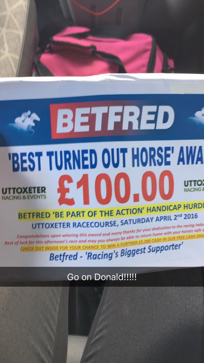 Shulton_Fay's tweet image. Go on Donald!!!! Good days racing!!! Well done Jamie Bargary!    #uttoxeter #DeputyCommander #winner #TeamNTD 🐎💨💨
