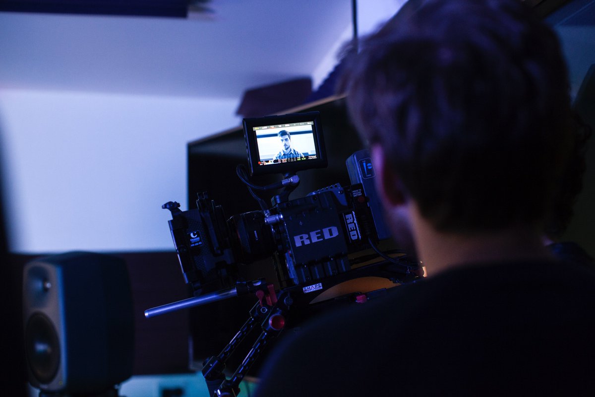 AboutAYear's tweet photo. We had the opportunity to shoot 'About A Year' on the Red Scarlet, what a fantastic camera! #RedScarlet #filmmaking https://t.co/2mfnYupoZQ