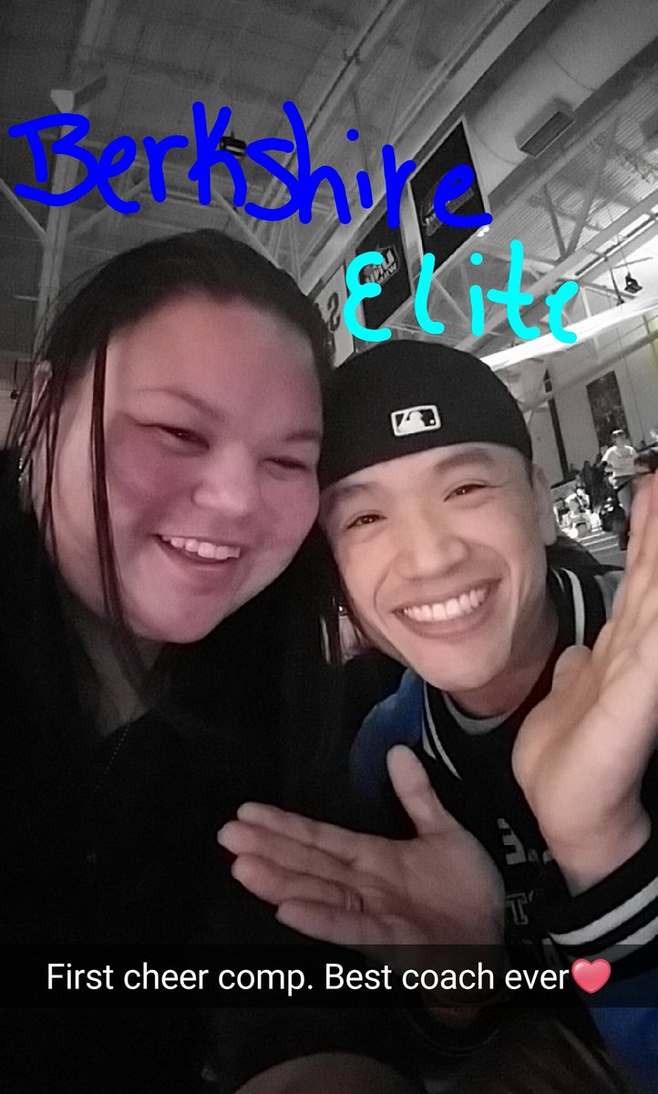 AngelYee9's tweet photo. Let's go Berkshire Elite
#Selfie #FirstCompEver #AlbanyMasters https://t.co/F9JVwzTpTu