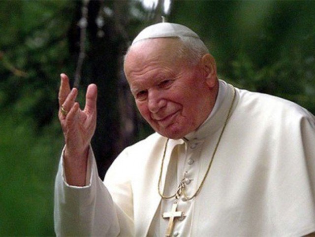 CaraotaDigital's tweet photo. El Papa amigo: Se cumplen 11 años del fallecimiento de Juan Pablo II (+Video) https://t.co/7WLcFP3BAC https://t.co/GGG6M6sJEu