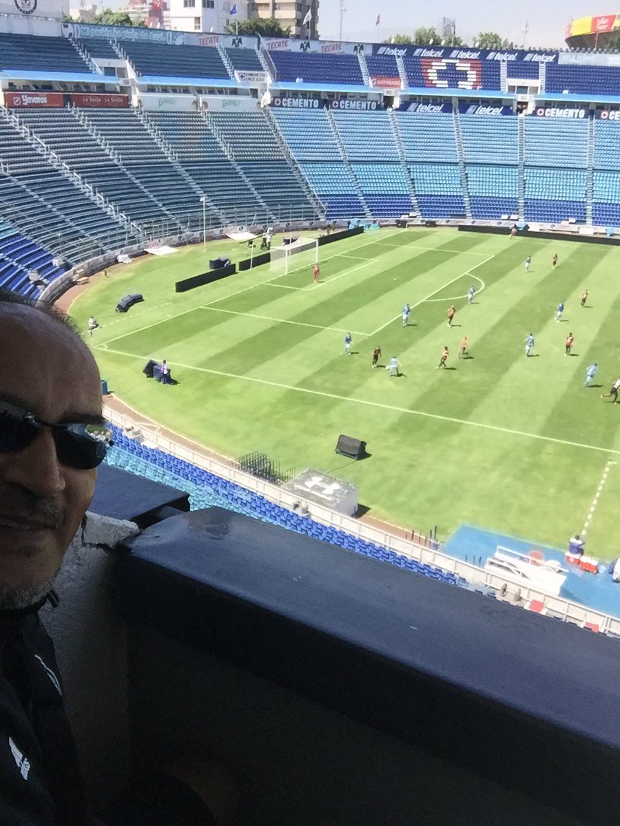 Potropegaso21's tweet photo. Visoria...
#Sub20
@Cruz_Azul_FC vs @Tuzos https://t.co/90UNrUnlyr