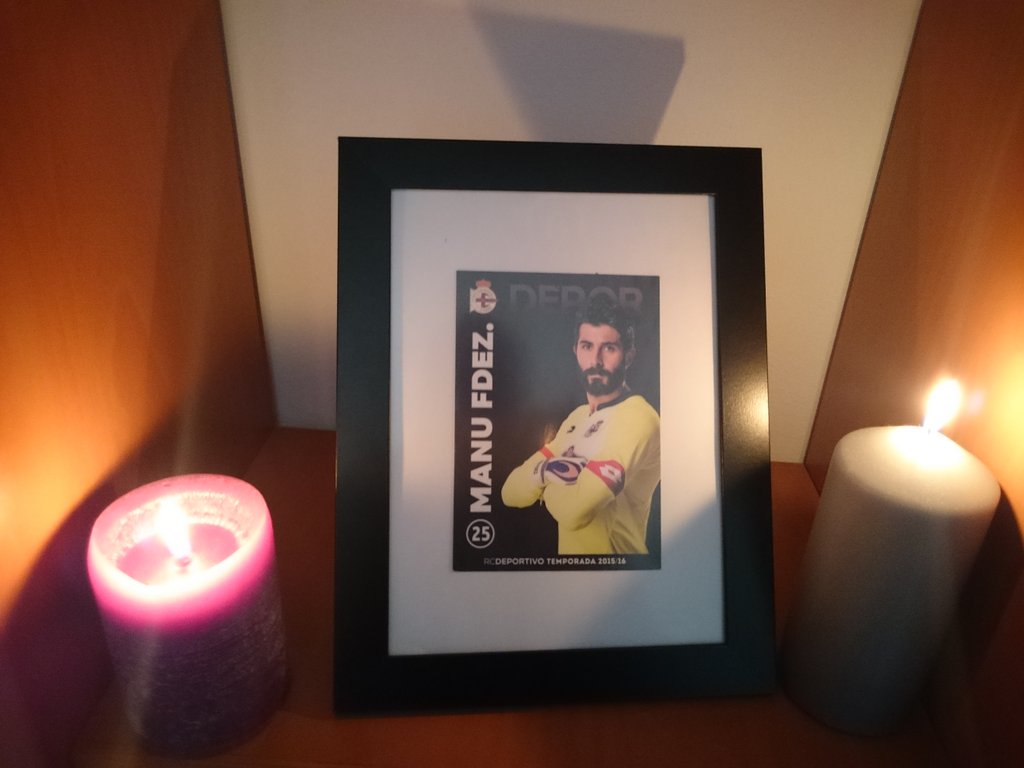 asdfxxm's tweet photo. @RCDeportivo @the_jackbast @Otis_Blacksad @Mad_Nach Hoy nos encomendamos a Manu https://t.co/JWyDStc6CC