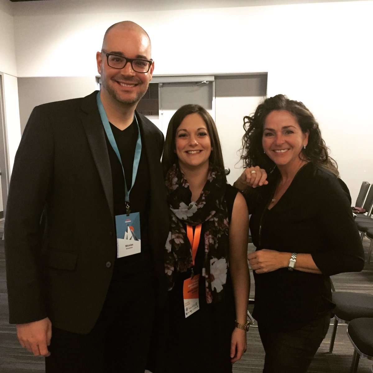 Josee_Lec's tweet photo. Super excitée de rencontrer @AnneMarcotte et @nduvernois à la @LegacyCan ! https://t.co/Gzqh7Haaqg