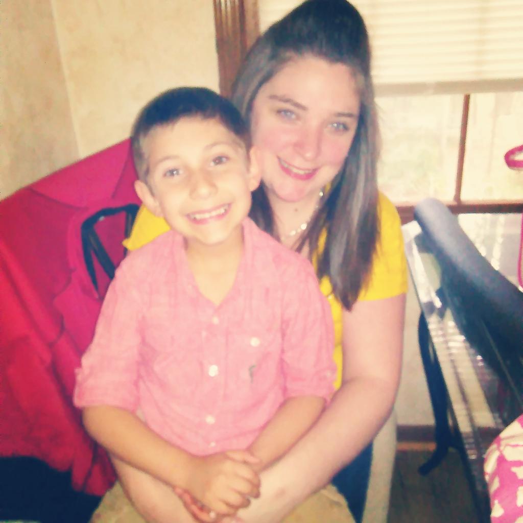 twocuteforu2011's tweet photo. easter with My nieces and nephews https://t.co/VnuESBOTTZ