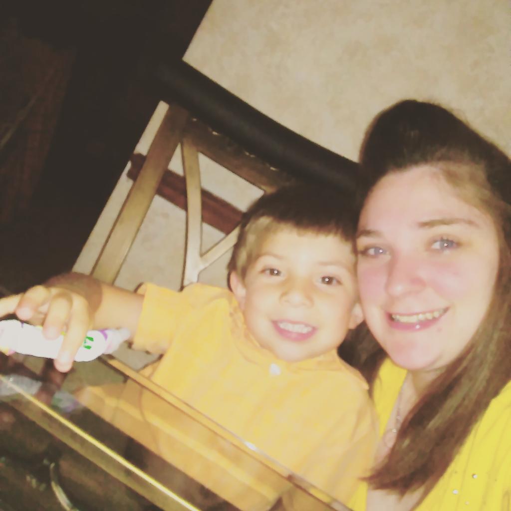 twocuteforu2011's tweet photo. easter with My nieces and nephews https://t.co/VnuESBOTTZ