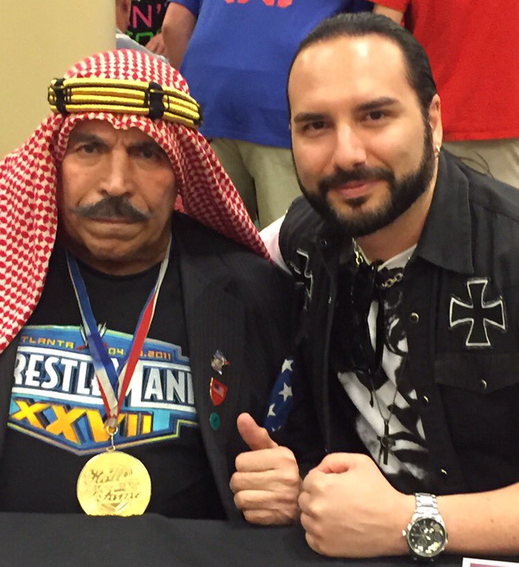 bigdaddyjulianj's tweet photo. With the real legend, greatest of all time! @the_ironsheik #breakyourback #makeyouhumble #Wrestlecon #Sheiky #WWE https://t.co/ksc6vbJuar