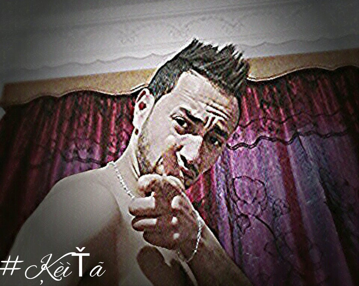 "ثق في #نفسك... و دعهم يتكلمون خلفك..... فأنت لا #تستطيع ادخال #لسان الكلب.... إلى #فمه
 <<#ميساج__لبزاف__ناس>>