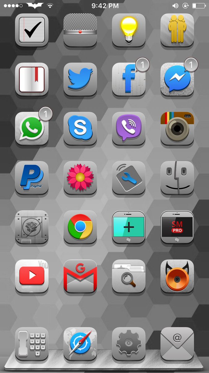 A7laFe's tweet photo. Some support here the thread is open for #WhiteLit go pay and get your copy 

#cydia #theme #ios9 #jailbreak #iPhone https://t.co/xgcmrbOxnG