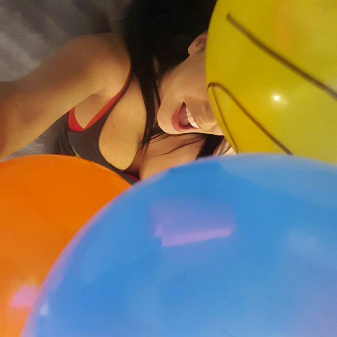 Its my Birthday!!! Come join the shenanigans on https://t.co/p8aLSK9sHw right now!!! https://t.co/9K<a href="/tag/hcotw"class="tags"><span>#hcotw</span></a>