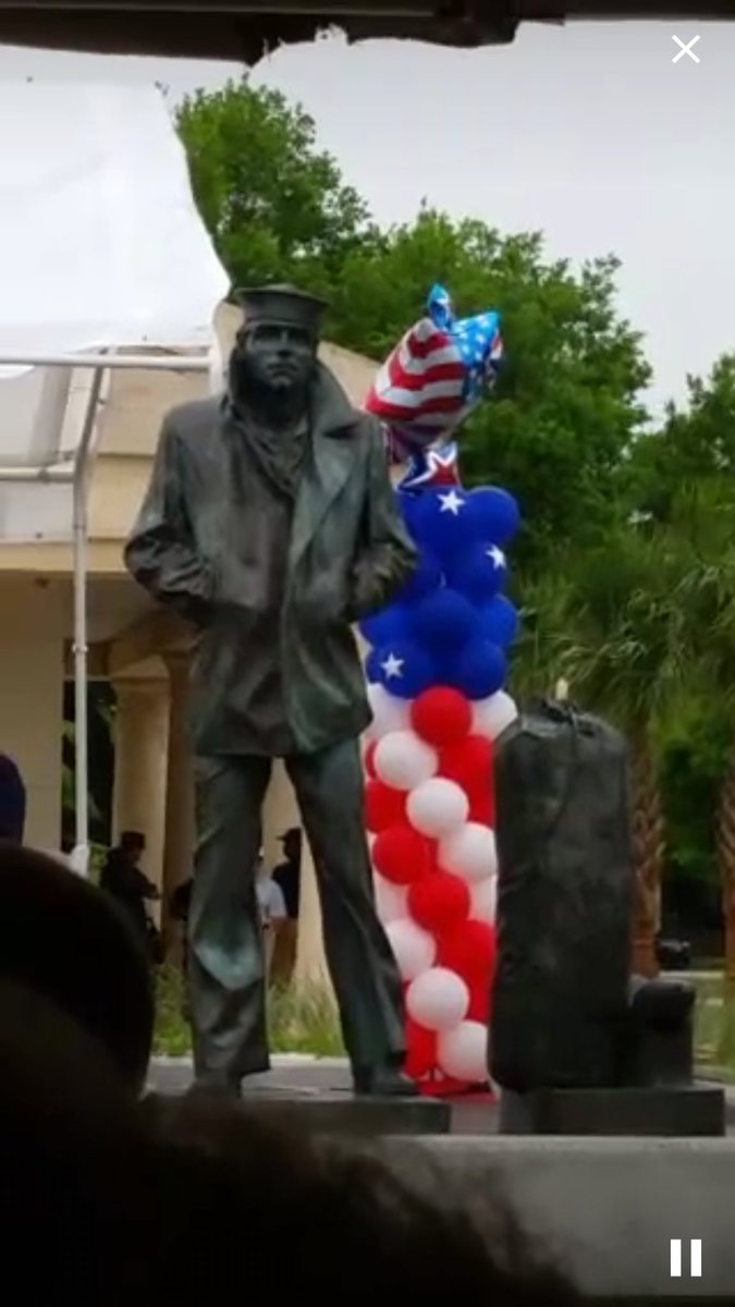 Tatartot72's tweet photo. @RtcReunion Great dedication!!! See you in October! #LoneSailorNavyMemorial #BlueJacketPark https://t.co/DwwNPj5G6D