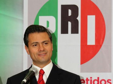 morena_veracruz's tweet photo. Bloomberg con reportaje de hacker que apoyó campaña del #PRI2012 confirma total ilegalidad de @EPN como presidente. https://t.co/sIV7uJl2kZ